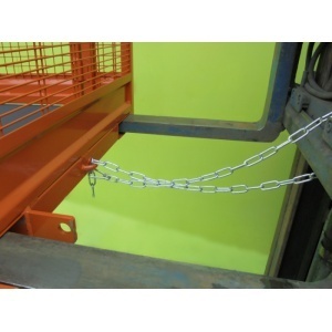 forklift-cage-securing-chain_5910_499906349